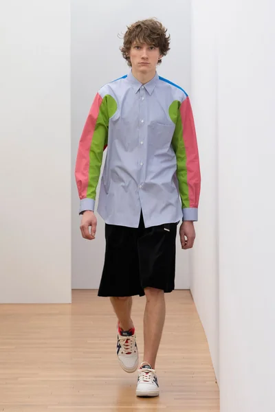 Look 5